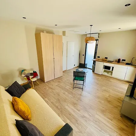 Zina Appartement Cassis Buitenkant foto