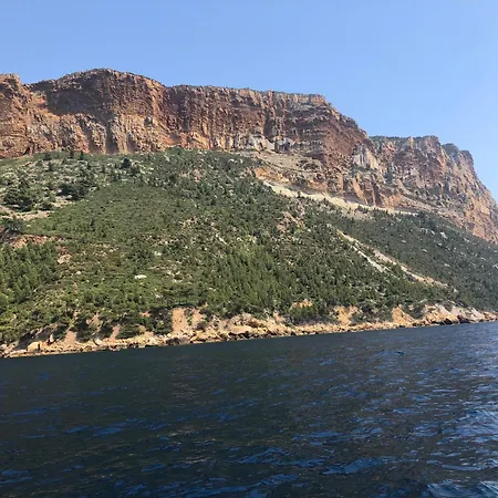 Zina Appartement Cassis Buitenkant foto